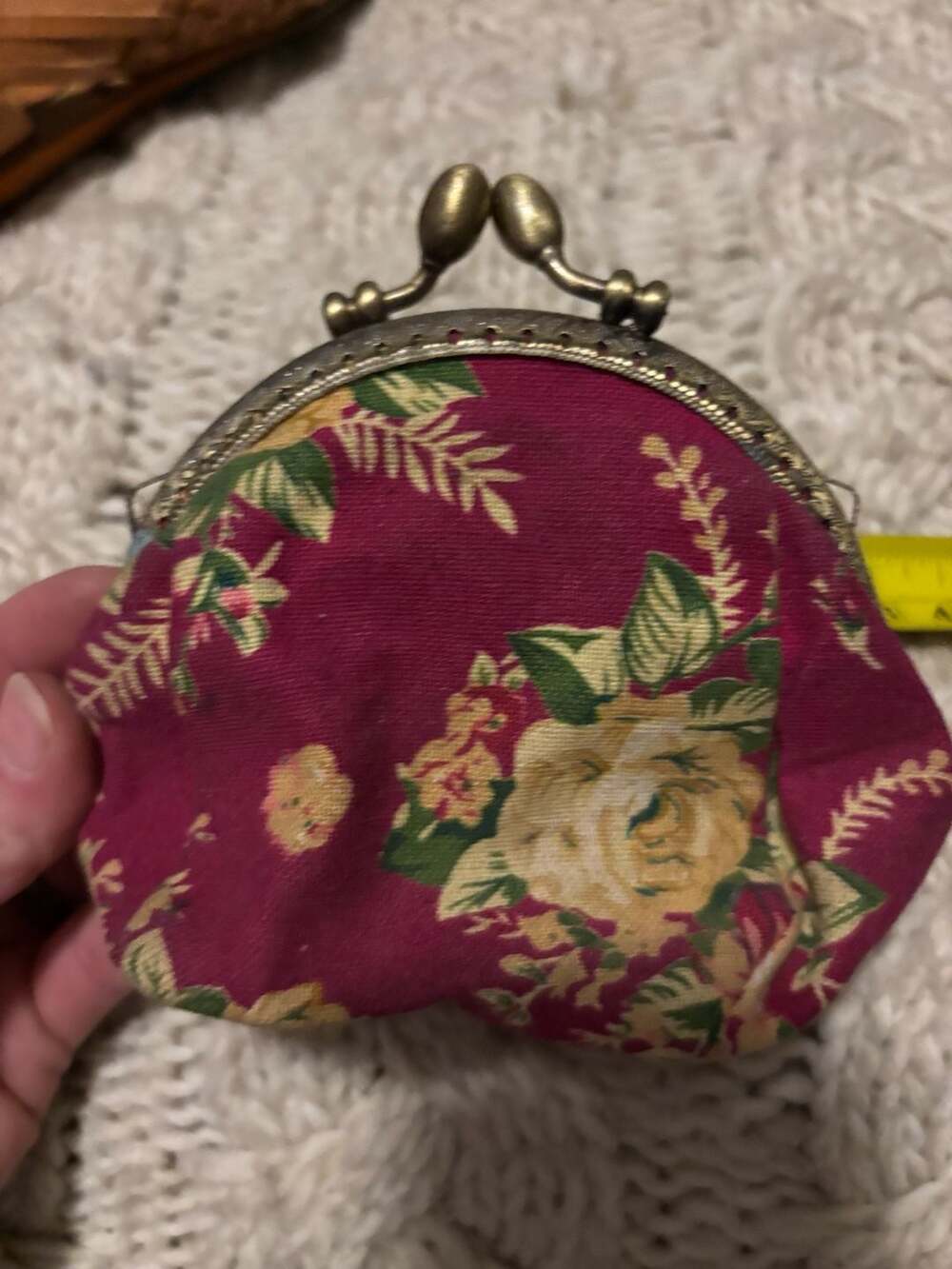 Ba2: Canvas and Embroidered Floral Coin Purse Clutch small